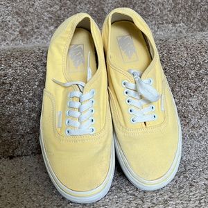Vans, yellow M 7, W 8.5 🔸